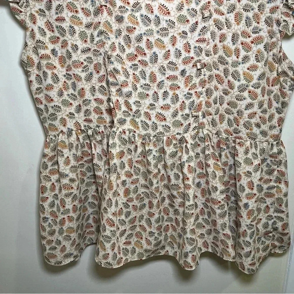 Mod Cloth Molly Bracken Size Large Cream Gold Foil Ruffle Fall V-Neck Blouse - Picture 12 of 12